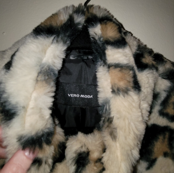 Leopard faux Fur jacket womans small - Picture 3 of 9